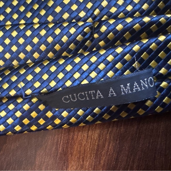 FIRENZE Classic Navy and Gold Men's Geometric Checkered Silk Tie - Picture 6 of 10